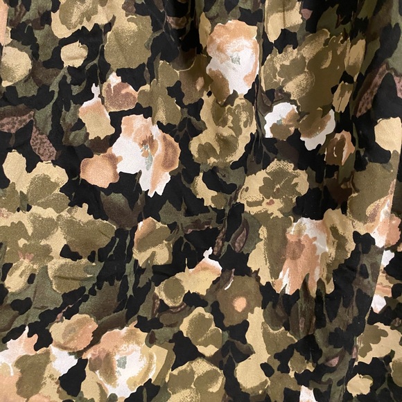 French Connection Camo Floral Bell Sleeve Tunic Sz M - Picture 3 of 8